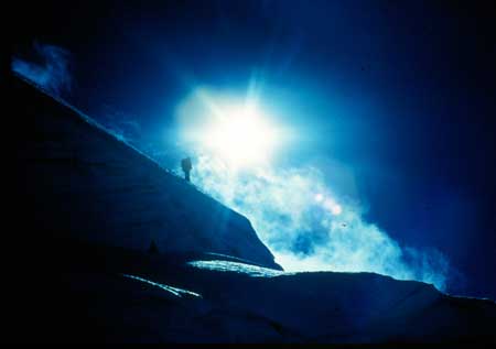El Cayambe: La montaña de la mitad del mundo.